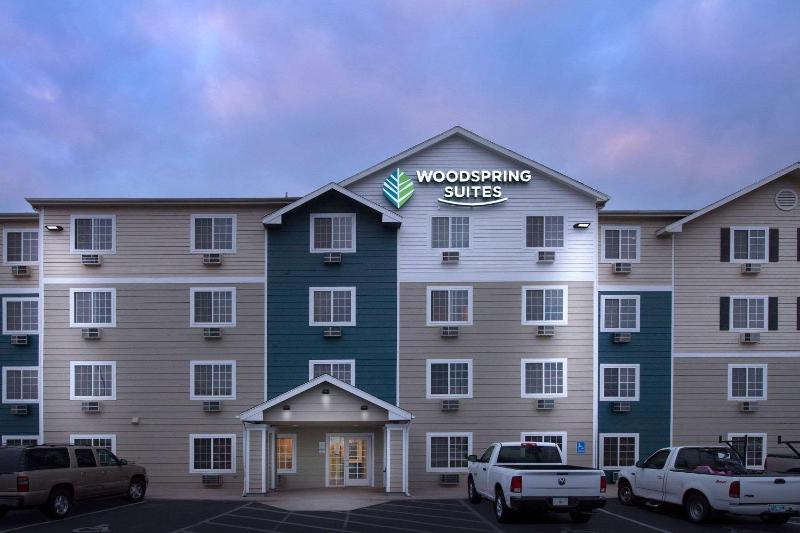 WoodSpring Suites Oklahoma City Tinker AFB - image 2
