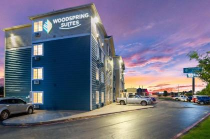 WoodSpring Suites Oklahoma City Tinker AFB - image 9