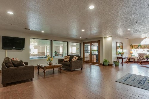 Microtel Inn & Suites by Wyndham Oklahoma City Airport - image 21