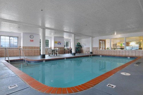 Microtel Inn & Suites by Wyndham Oklahoma City Airport - image 25