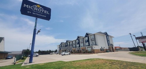 Microtel Inn & Suites by Wyndham Oklahoma City Airport - image 37