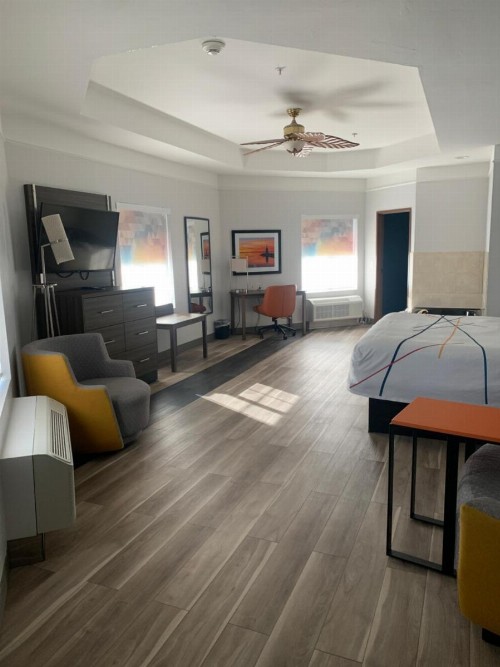 La Quinta by Wyndham OKC North - Quail Springs - image 28