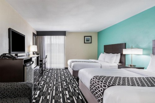 Clarion Inn & Suites Oklahoma City near Bricktown - image 12