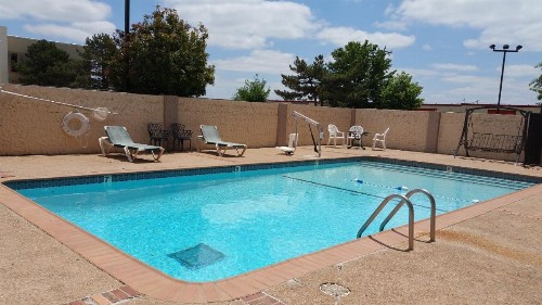 Governors Suites Hotel Oklahoma City Airport Area - image 10