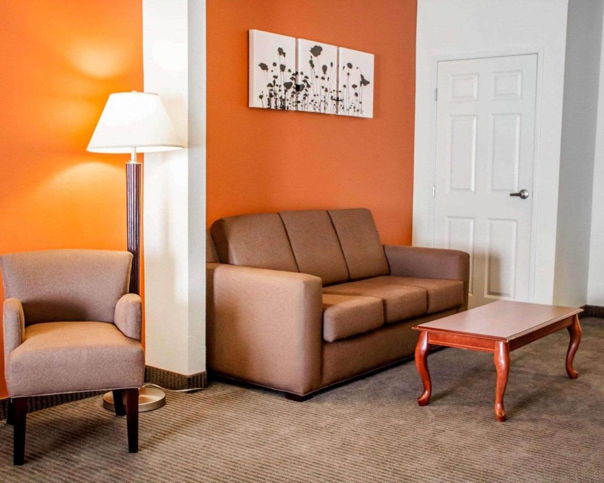 Sleep Inn & Suites Oklahoma City Northwest - image 2