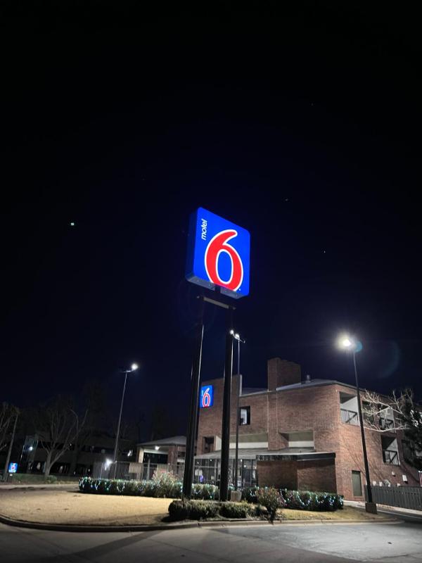 Motel 6 Oklahoma City OK Fairgrounds West - main image