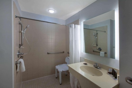 Wingate by Wyndham Oklahoma City Airport - image 11