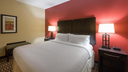 Holiday Inn North Quail Springs an IHG Hotel - image 13