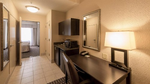 Holiday Inn North Quail Springs an IHG Hotel - image 36