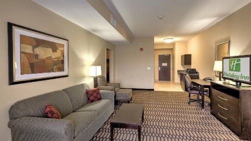 Holiday Inn North Quail Springs an IHG Hotel - image 39