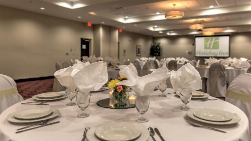 Holiday Inn North Quail Springs an IHG Hotel - image 41