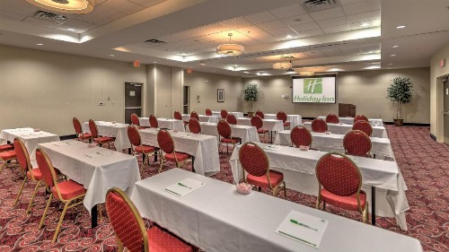 Holiday Inn North Quail Springs an IHG Hotel - image 45