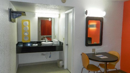 Motel 6-Oklahoma City OK - Airport East - image 6