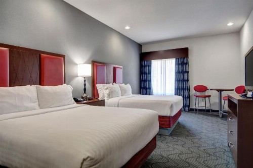 Holiday Inn Express and Suites Oklahoma City North an IHG Hotel - image 10