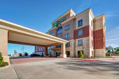 Holiday Inn Express and Suites Oklahoma City North an IHG Hotel - image 23