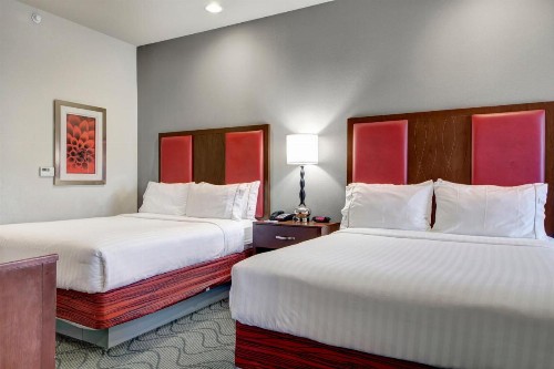 Holiday Inn Express and Suites Oklahoma City North an IHG Hotel - image 7