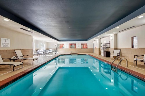 Holiday Inn Express and Suites Oklahoma City North an IHG Hotel - image 9