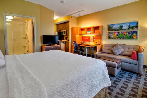 TownePlace Suites Oklahoma City Airport - image 38