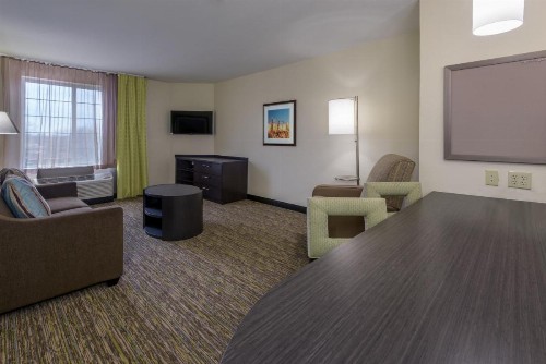 Candlewood Suites Del City an IHG Hotel - image 10