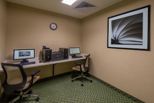 Candlewood Suites Del City an IHG Hotel - image 22