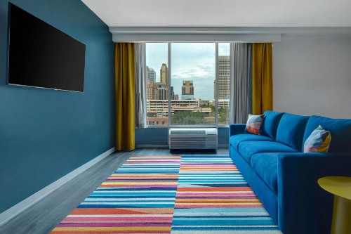 Aloft Oklahoma City Downtown – Bricktown - image 25