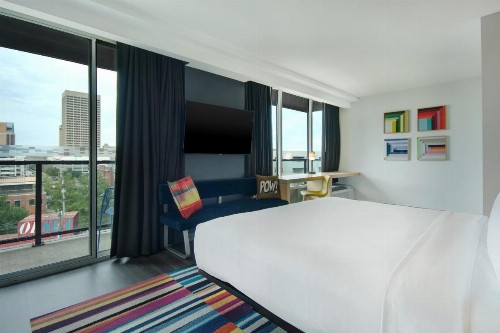 Aloft Oklahoma City Downtown – Bricktown - image 9