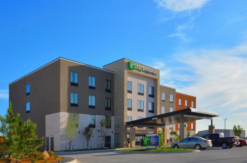 Holiday Inn Express & Suites Oklahoma City Mid - Arpt Area an IHG Hotel - image 22