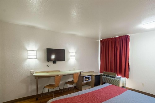 Motel 6-Oklahoma City OK - South - image 13