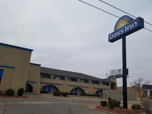 Days Inn by Wyndham Oklahoma City NW Expressway - image 22