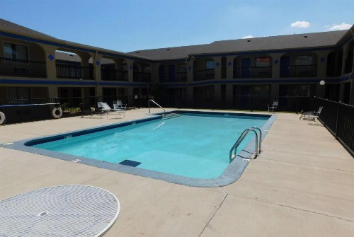 Days Inn by Wyndham Oklahoma City NW Expressway - image 26