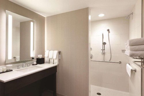 Embassy Suites Oklahoma City Downtown/Medical Center - image 11