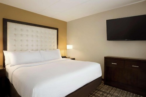 Embassy Suites Oklahoma City Downtown/Medical Center - image 37