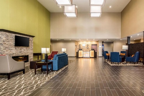 Comfort Suites Airport on Meridian - image 41