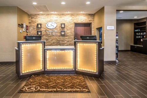 Comfort Suites Airport on Meridian - image 43