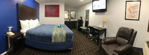 Budget Inn & Suites - image 23