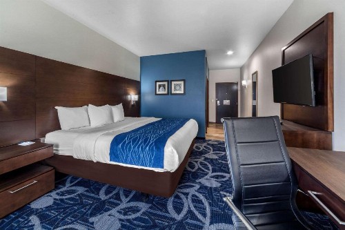 Comfort Inn & Suites Oklahoma City - image 11
