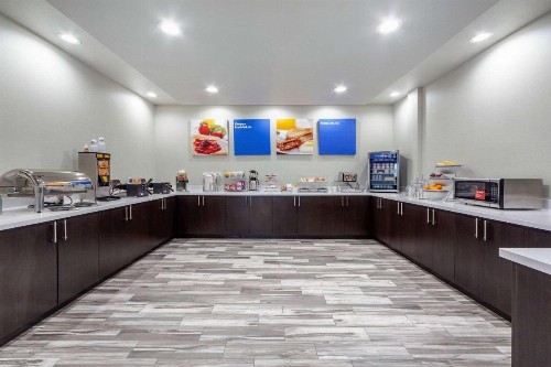Comfort Inn & Suites Oklahoma City - image 31