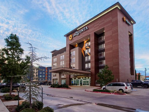 La Quinta by Wyndham Oklahoma City Airport - image 29