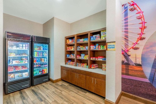 La Quinta by Wyndham Oklahoma City Airport - image 34