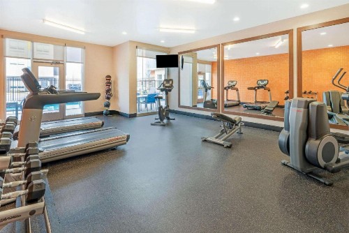 La Quinta by Wyndham Oklahoma City Airport - image 7