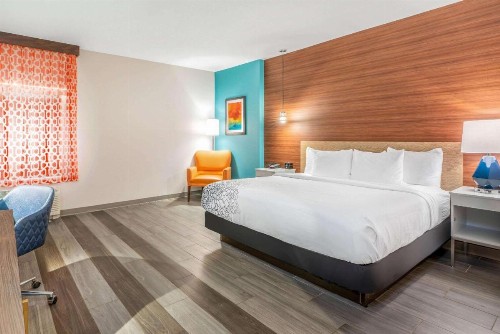 La Quinta by Wyndham Oklahoma City Airport - image 9