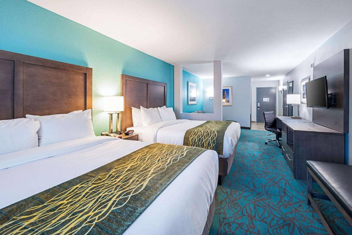 Comfort Inn & Suites - image 6