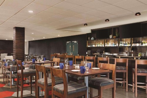 Radisson Hotel Oklahoma City Airport - image 22