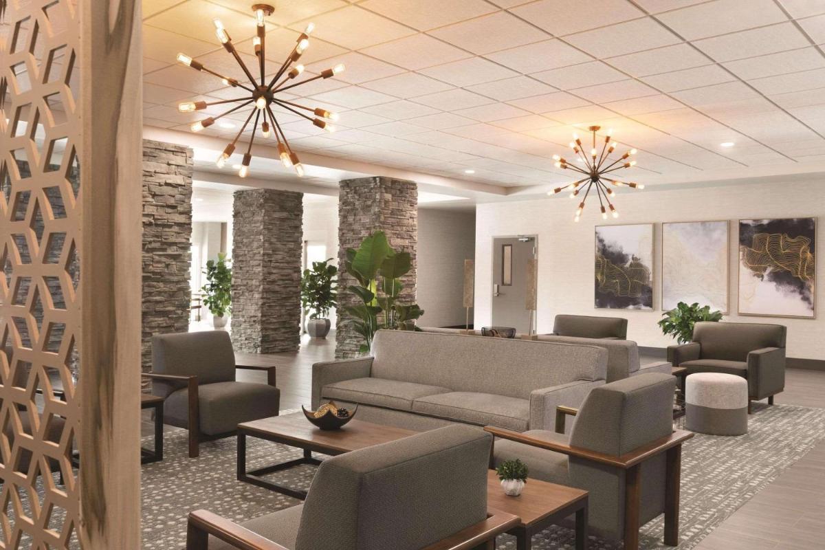 Radisson Hotel Oklahoma City Airport - image 3