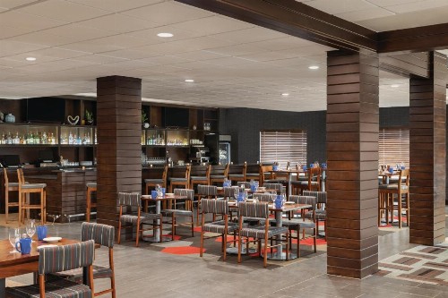 Radisson Hotel Oklahoma City Airport - image 32