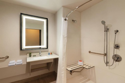 Radisson Hotel Oklahoma City Airport - image 46