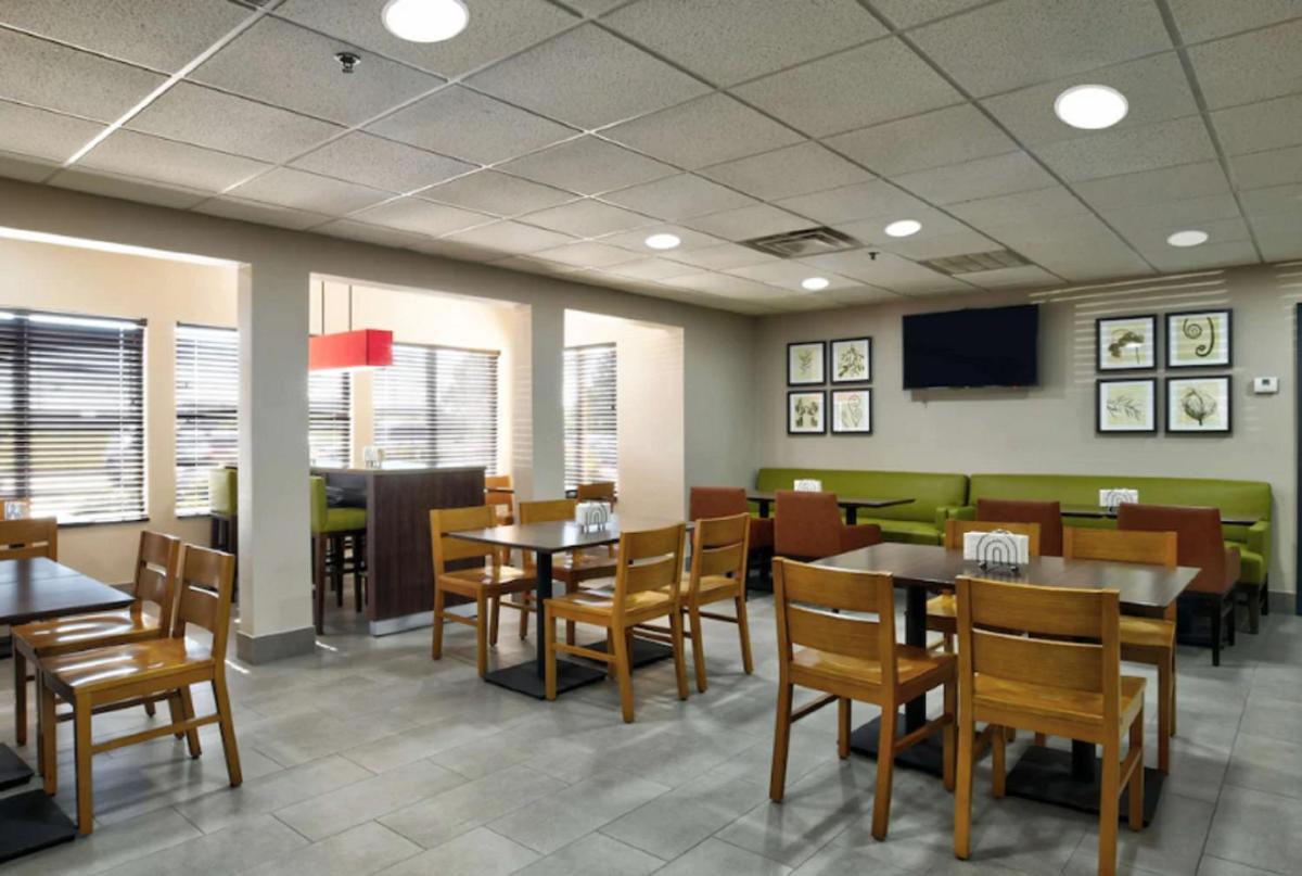 Country Inn & Suites by Radisson Oklahoma City - Bricktown OK - image 6