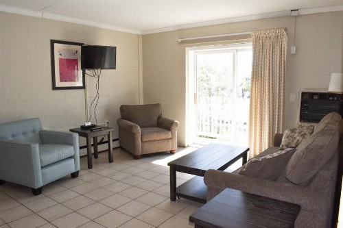 Seabreeze Motel - image 32