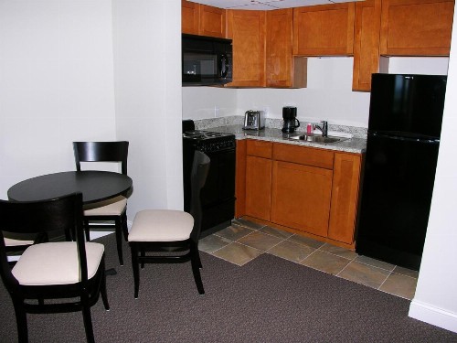 Alouette Sunrise Suites - image 12