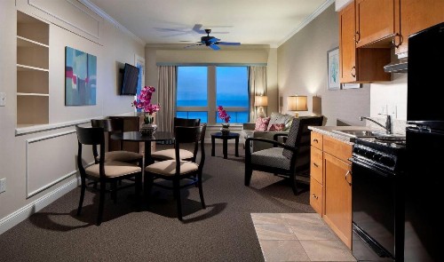Alouette Sunrise Suites - image 4